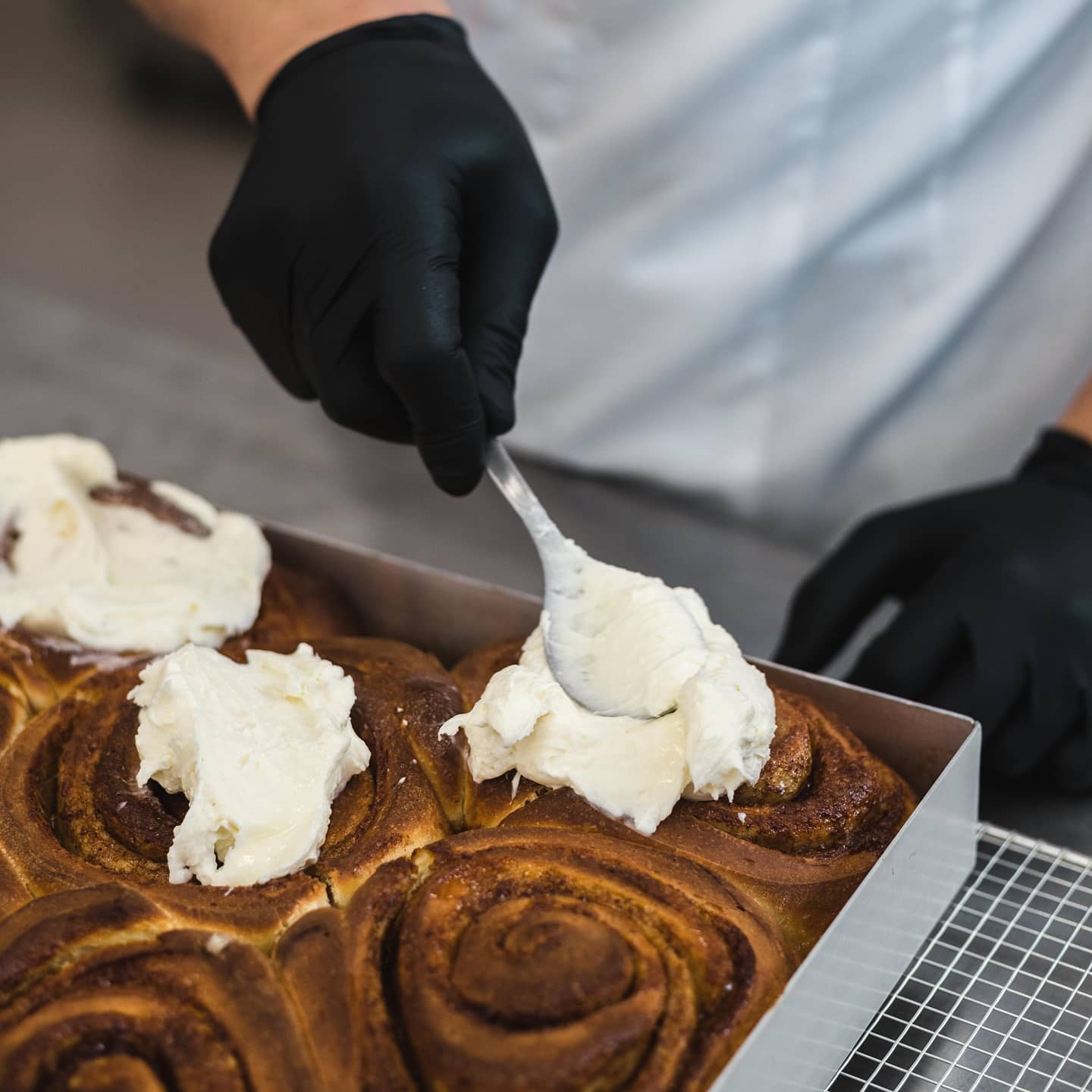 Ουρές και business στην Αθήνα για τα νοστιμότερα Cinnamon rolls – Aυτά είναι τα 5 τοπ