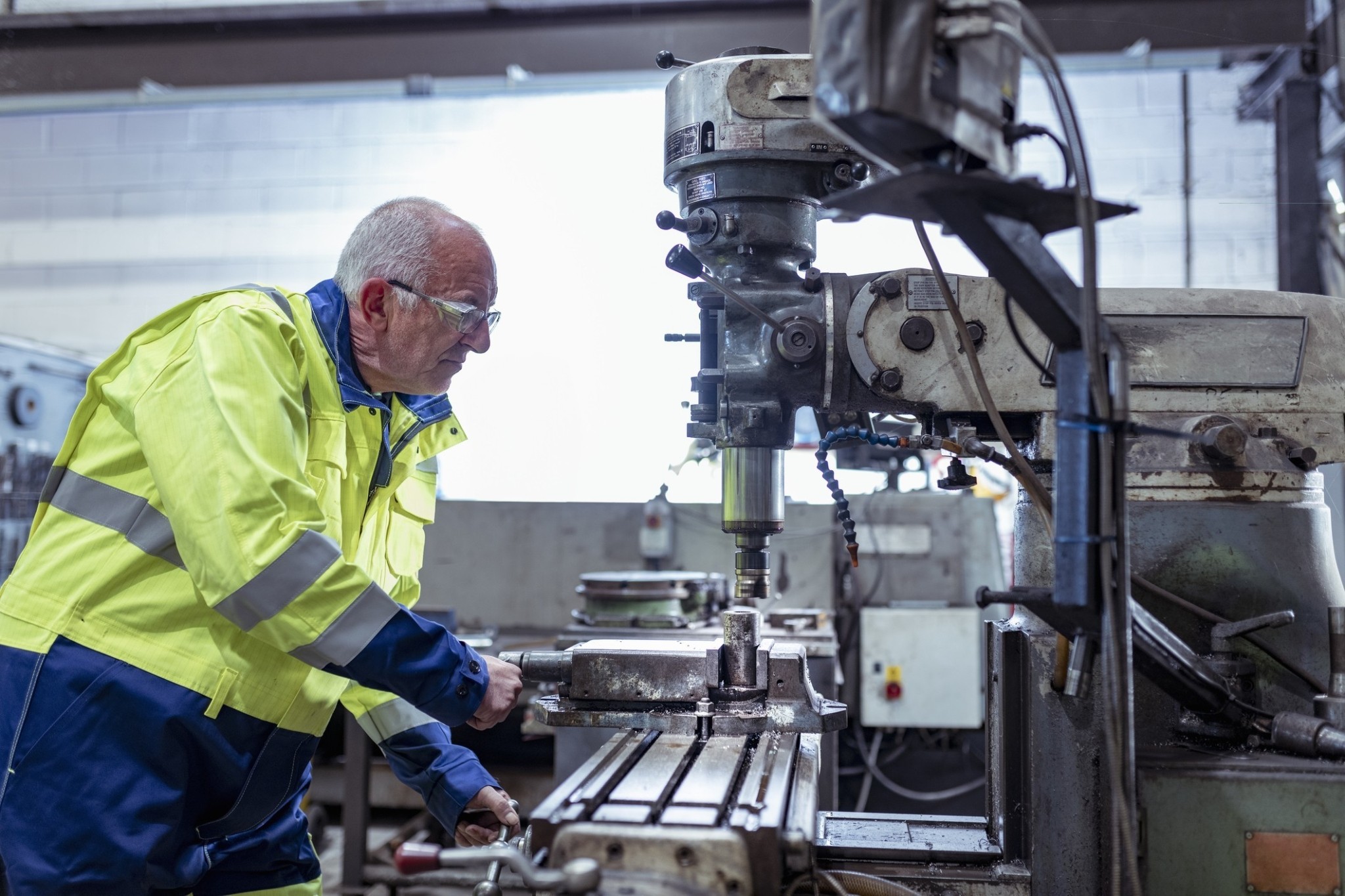 Η αλήθεια πίσω από το γιατί δουλεύουμε ολοένα και περισσότερο