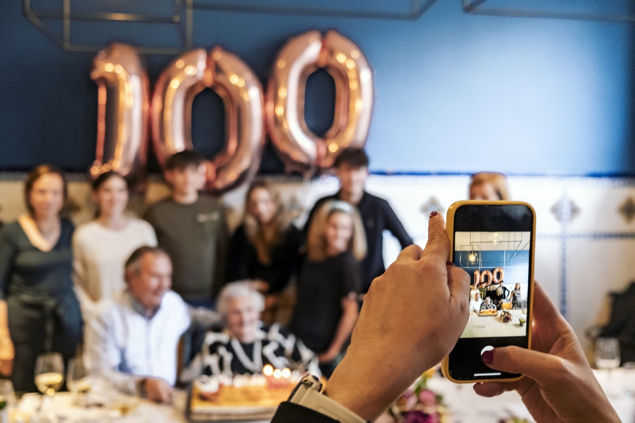 Γιατί κάποιοι φτάνουν μέχρι τα 100 καπνίζοντας και πίνοντας