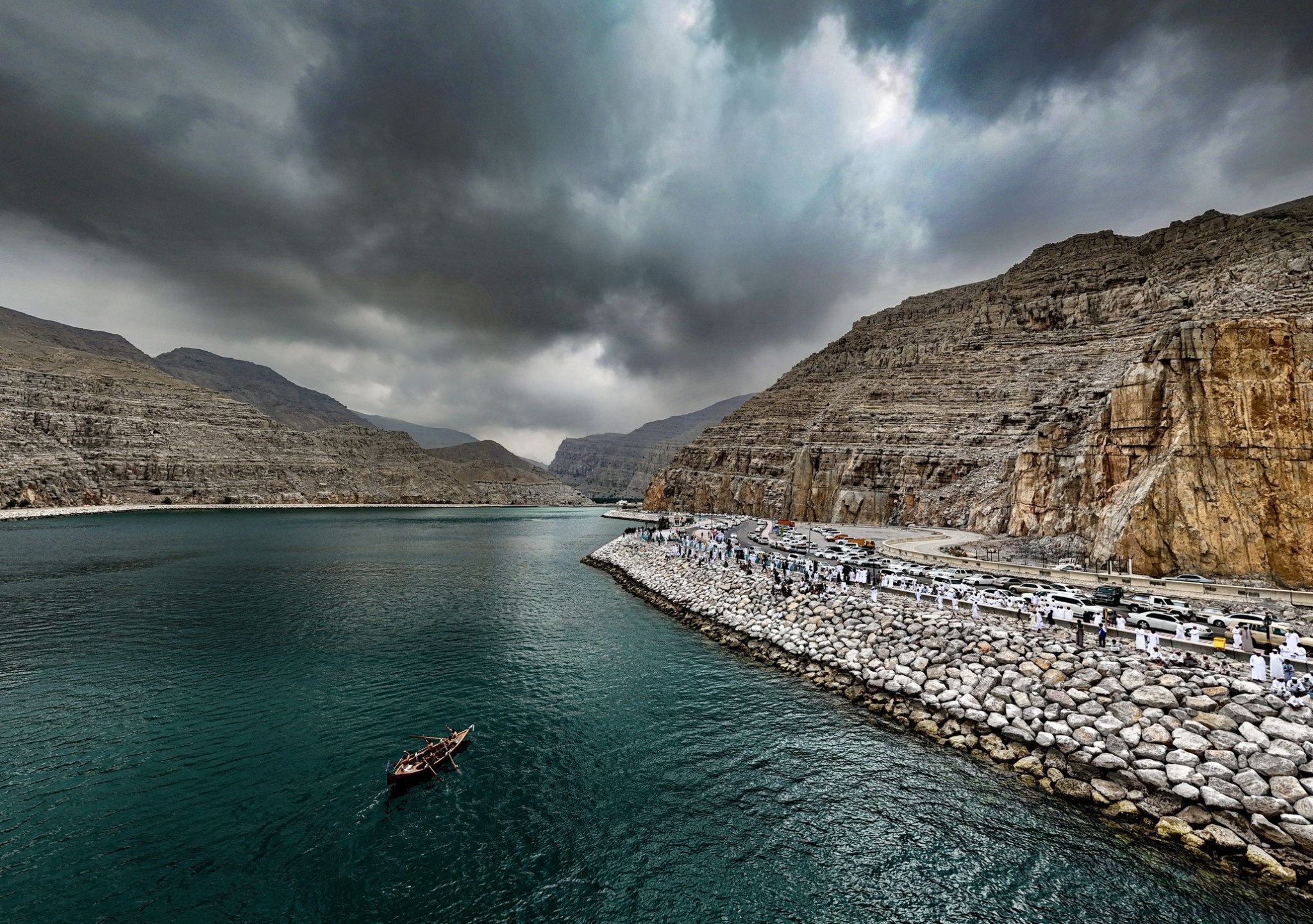 Μουσαντάμ: Η παράξενη ιστορία της xερσονήσου που ελέγχει τα Στενά του Ορμούζ