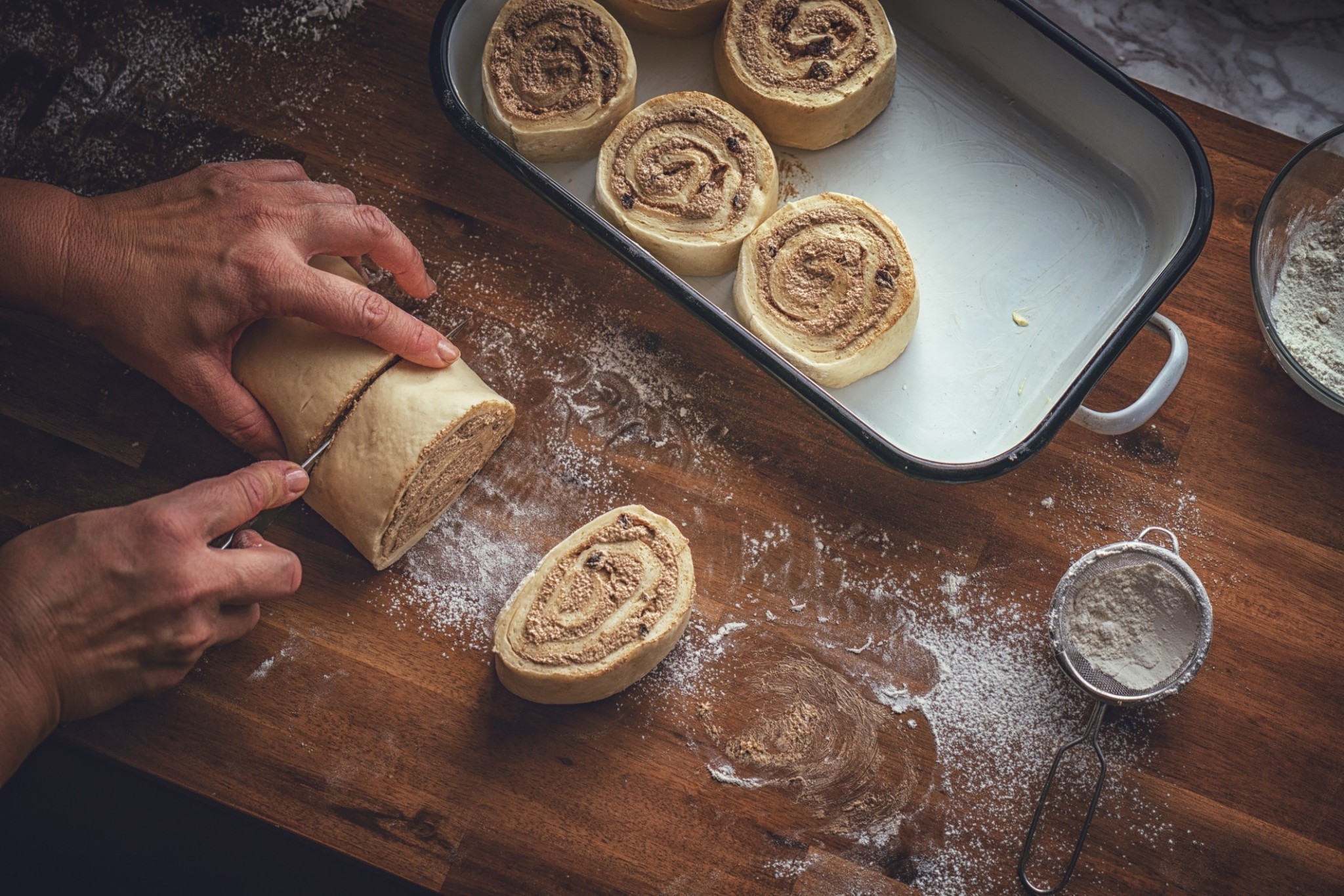 Ουρές και business στην Αθήνα για τα νοστιμότερα Cinnamon rolls – Aυτά είναι τα 5 τοπ