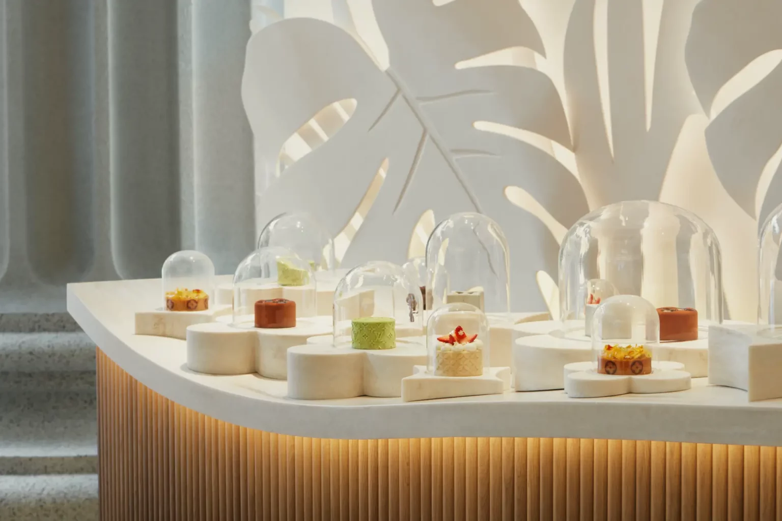 Η εμπειρία στα καφέ και τα εστιατόρια των λαμπερών οίκων μόδας