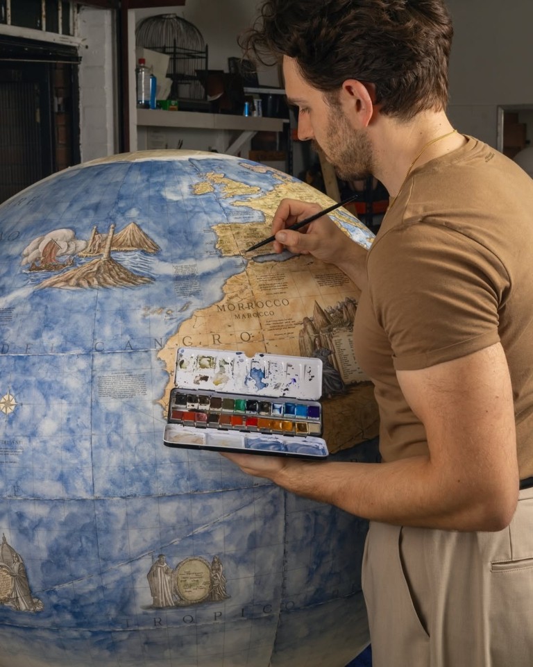 190.000 ευρώ και 3 χρόνια αναμονής για μια χειροποίητη υδρόγειο