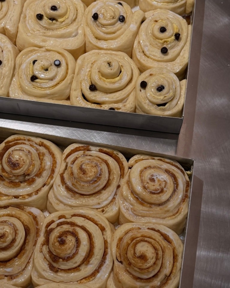 Ουρές και business στην Αθήνα για τα νοστιμότερα Cinnamon rolls – Aυτά είναι τα 5 τοπ