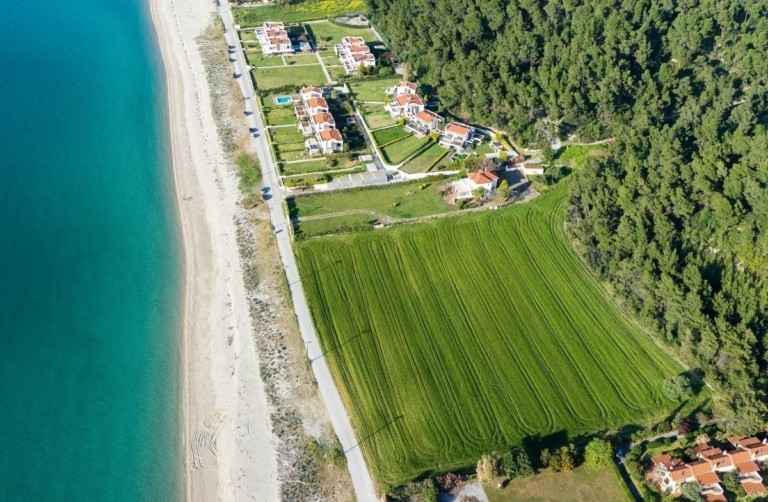 Spitogatos: Ποιοι θέλουν να αγοράσουν σπίτια στην Ελλάδα – Το top 5 των περιοχών (γραφήματα + χάρτες)