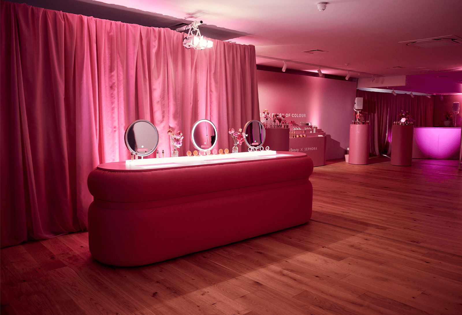 Γιατί όλοι λατρεύουν να πηγαίνουν στα beauty shops