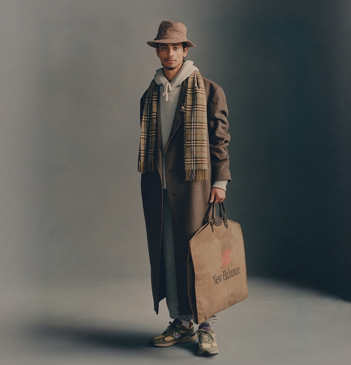 “To παπούτσι του μπαμπά” που εκτόξευσε τη New Balance παγκοσμίως