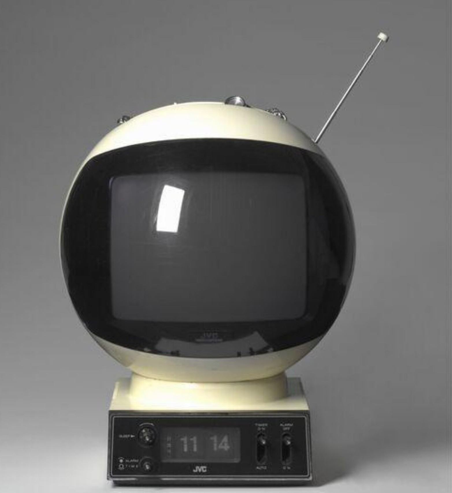 120 χρόνια design: Η απόλυτη έκθεση στο Λονδίνο