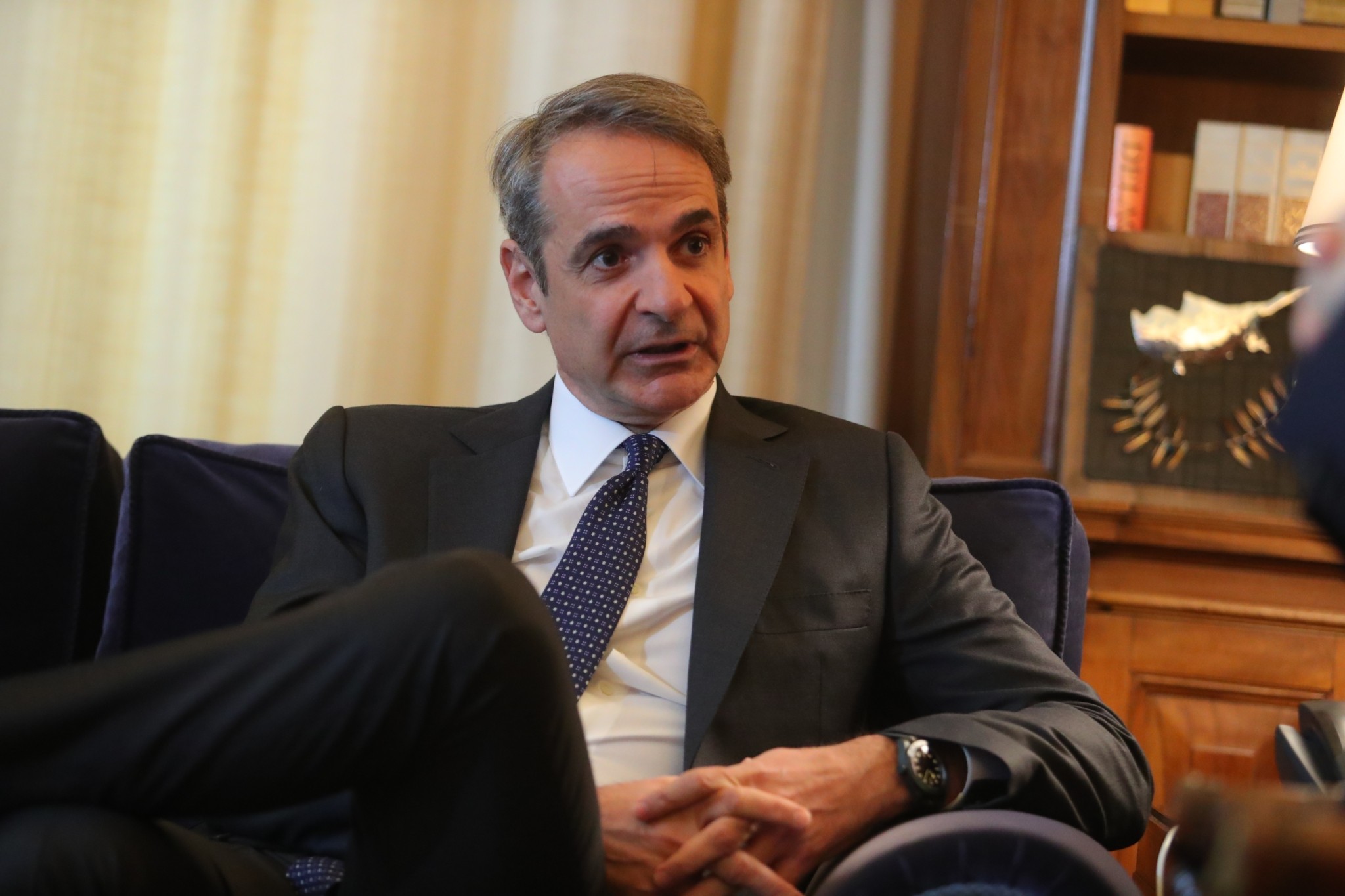 <div style="width:1px;height:1px"></div>Mητσοτάκης: H κυβέρνηση επιβάλλει πλαφόν στο περιθώριο κέρδους σε καύσιμα και προϊόντα σούπερ μάρκετ για ένα τρίμηνο