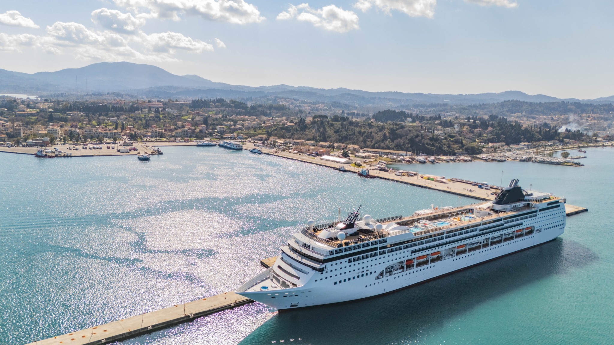 Πράσινη στροφή για τα 37 λιμάνια της Κέρκυρας με επενδύσεις στην ηλεκτροκίνηση (pic)