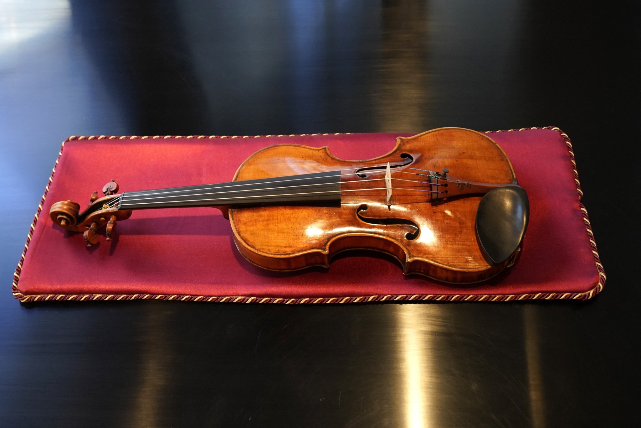 Βιολί Stradivarius: Η αιώνια αξία ενός υπερσπάνιου αριστουργήματος