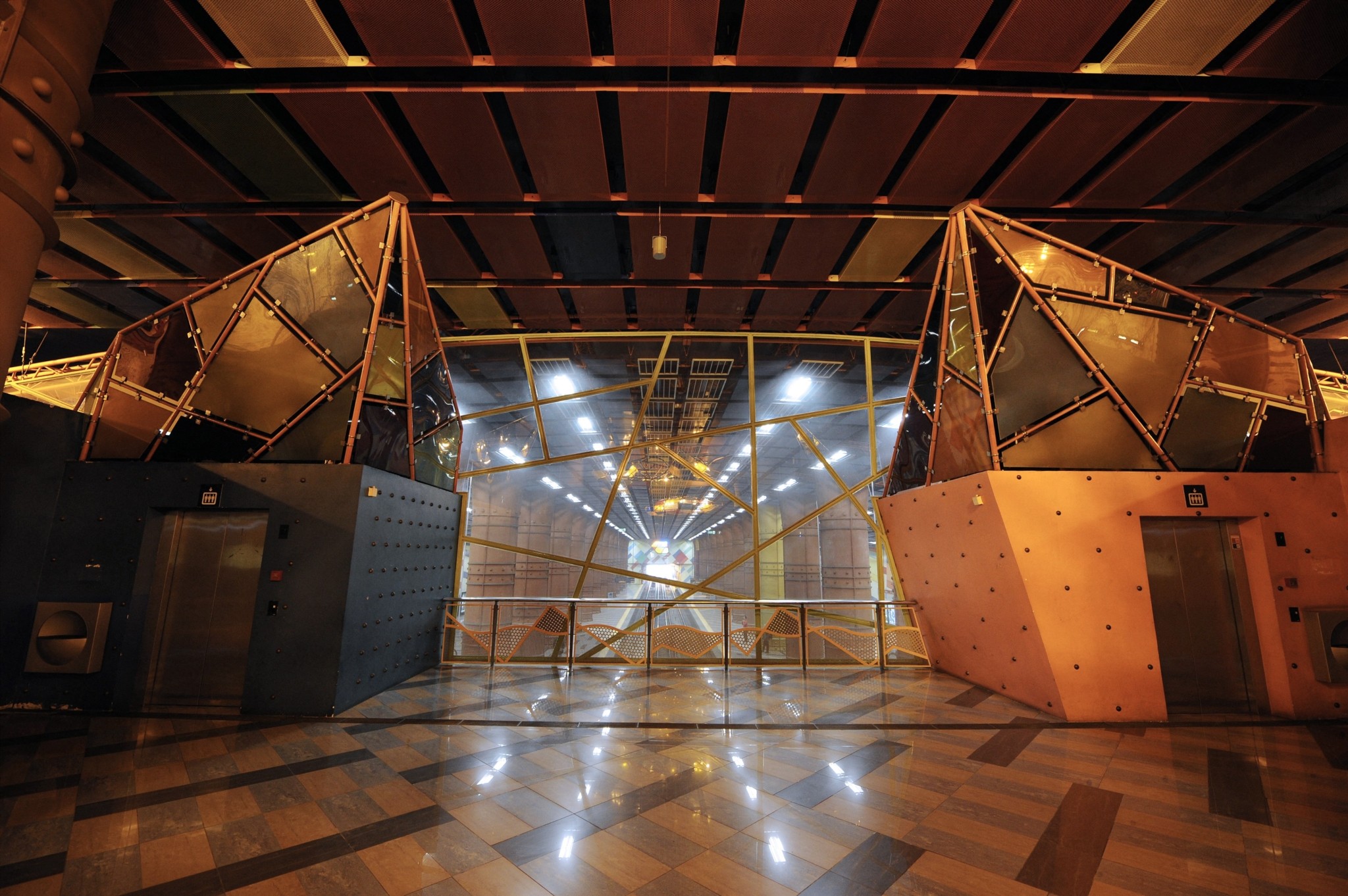 7 εντυπωσιακοί σταθμοί μετρό στον κόσμο