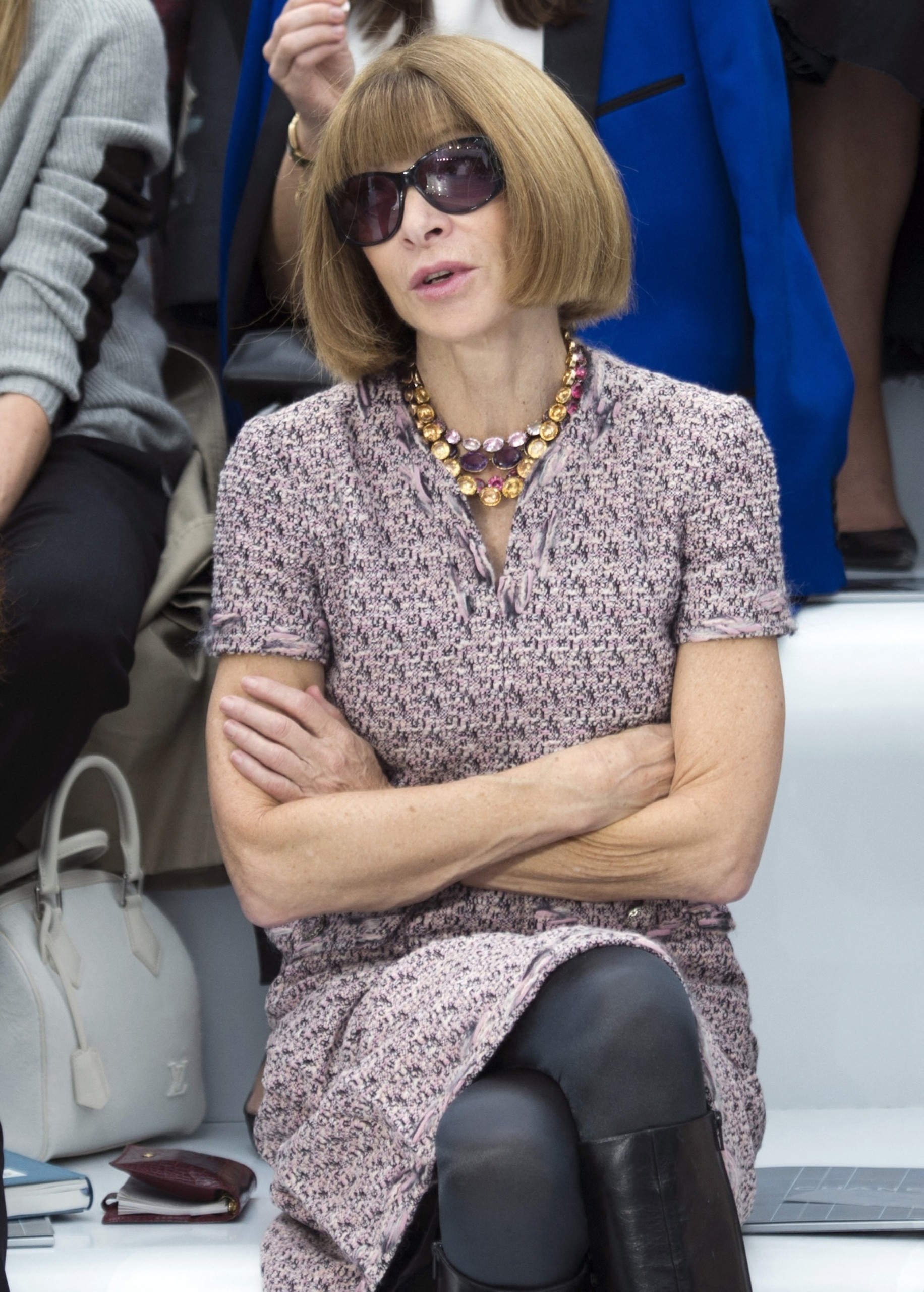 Πώς ντύνονται σήμερα τα ανώτερα γυναικεία στελέχη