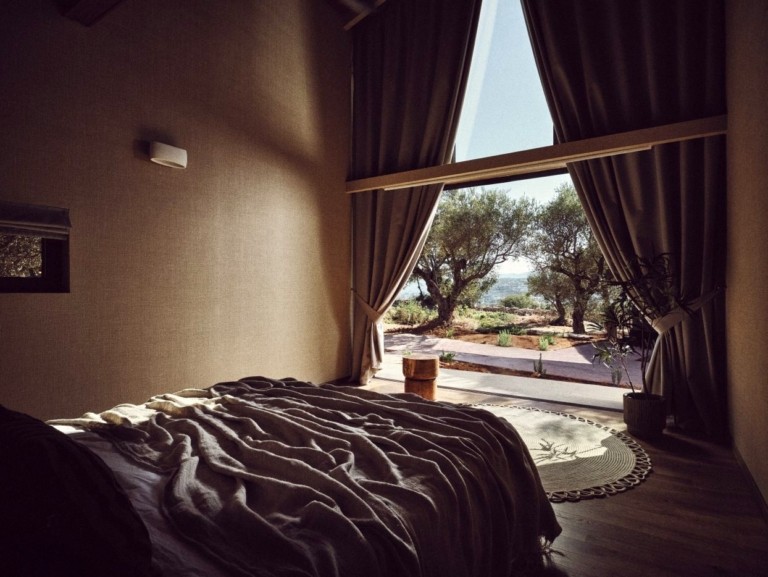 Prosilio & Olive Tree Houses: Δυο νέοι επιχειρηματίες στη Ζάκυνθο κάνουν τη διαφορά