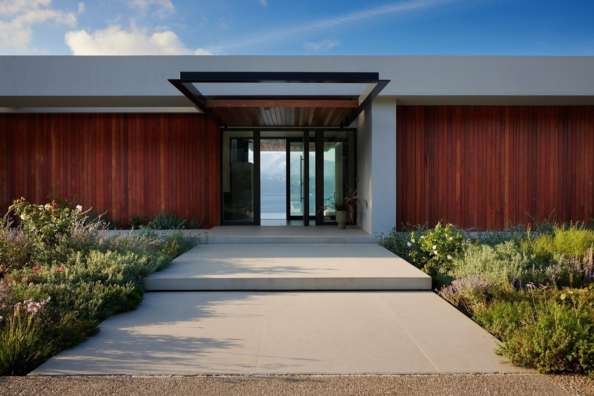 Δύο εντυπωσιακές design κατοικίες στη Ναύπακτο