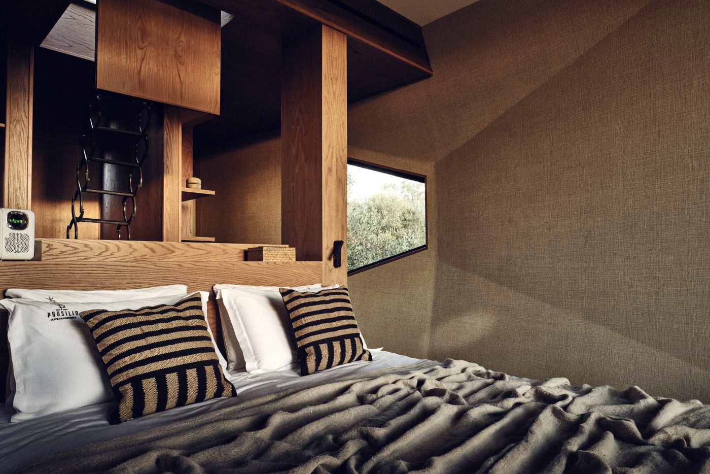 Prosilio & Olive Tree Houses: Δυο νέοι επιχειρηματίες στη Ζάκυνθο κάνουν τη διαφορά