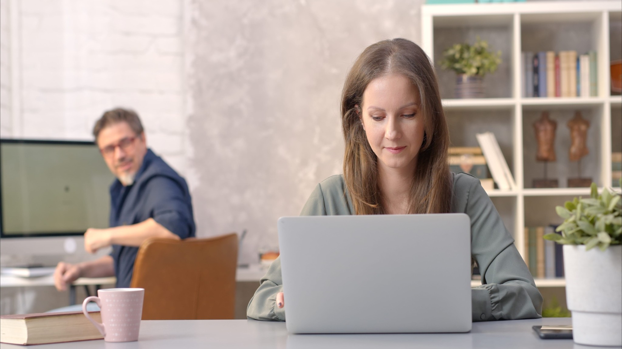 Η μοναδική χώρα της ΕΕ όπου οι γυναίκες εργαζόμενες είναι πιο πολλές από τους άνδρες (χάρτης+γράφημα)