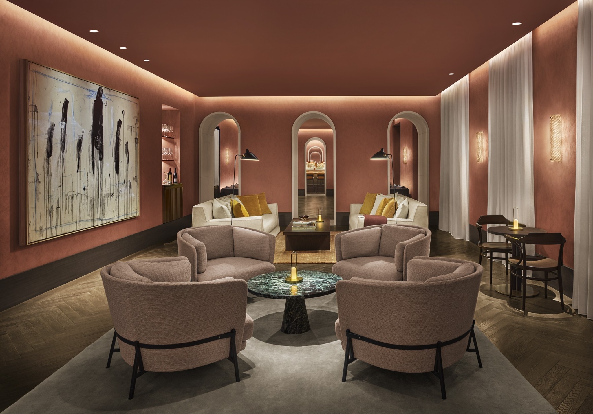 Λίμνη Κόμο: Το ξενοδοχείο που όλοι περίμεναν στεγάζεται σε ένα ιστορικό παλάτσο