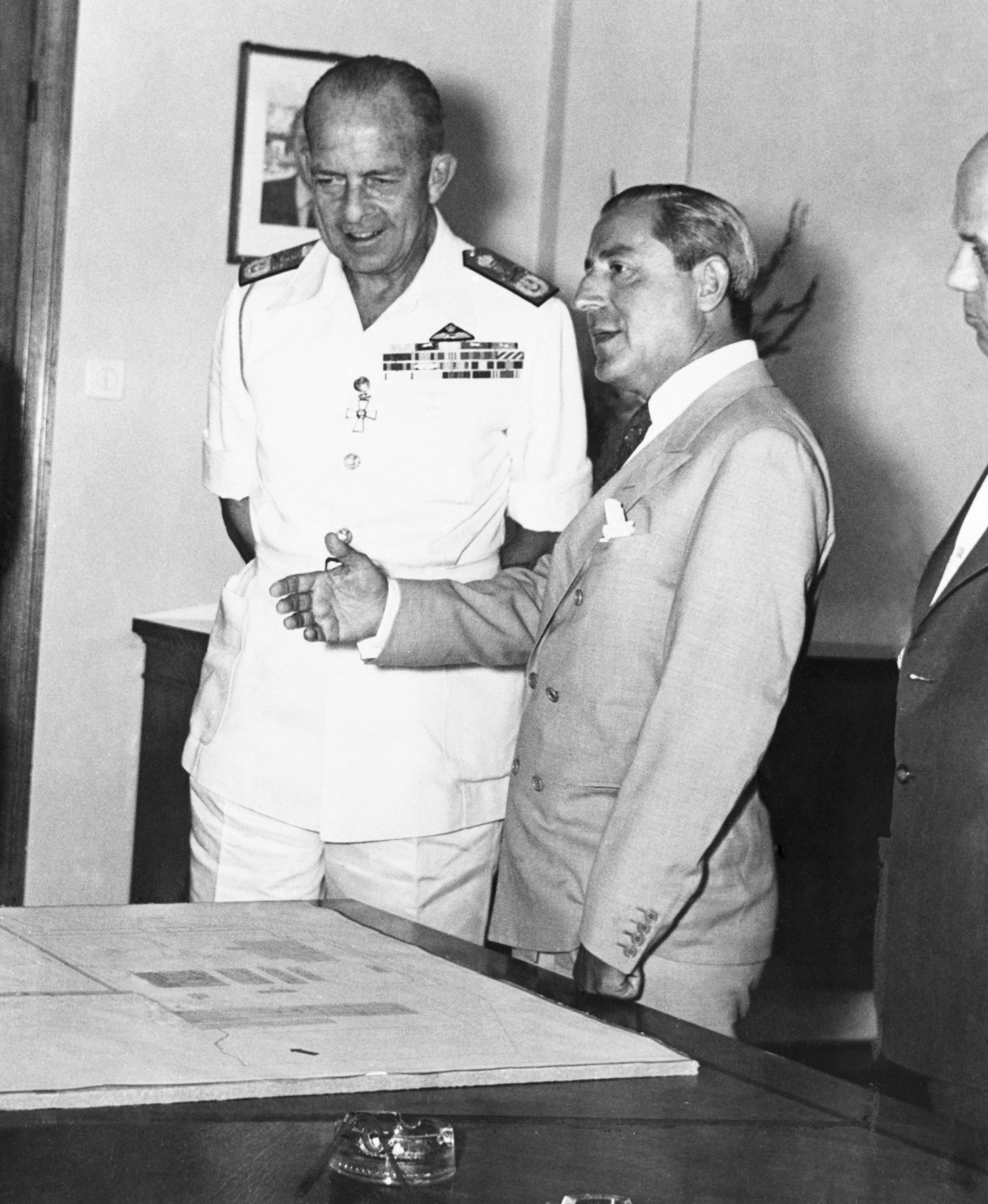 Σταύρος Νιάρχος: Η ζωή, οι γάμοι και η αυτοκρατορία του χρυσού Έλληνα