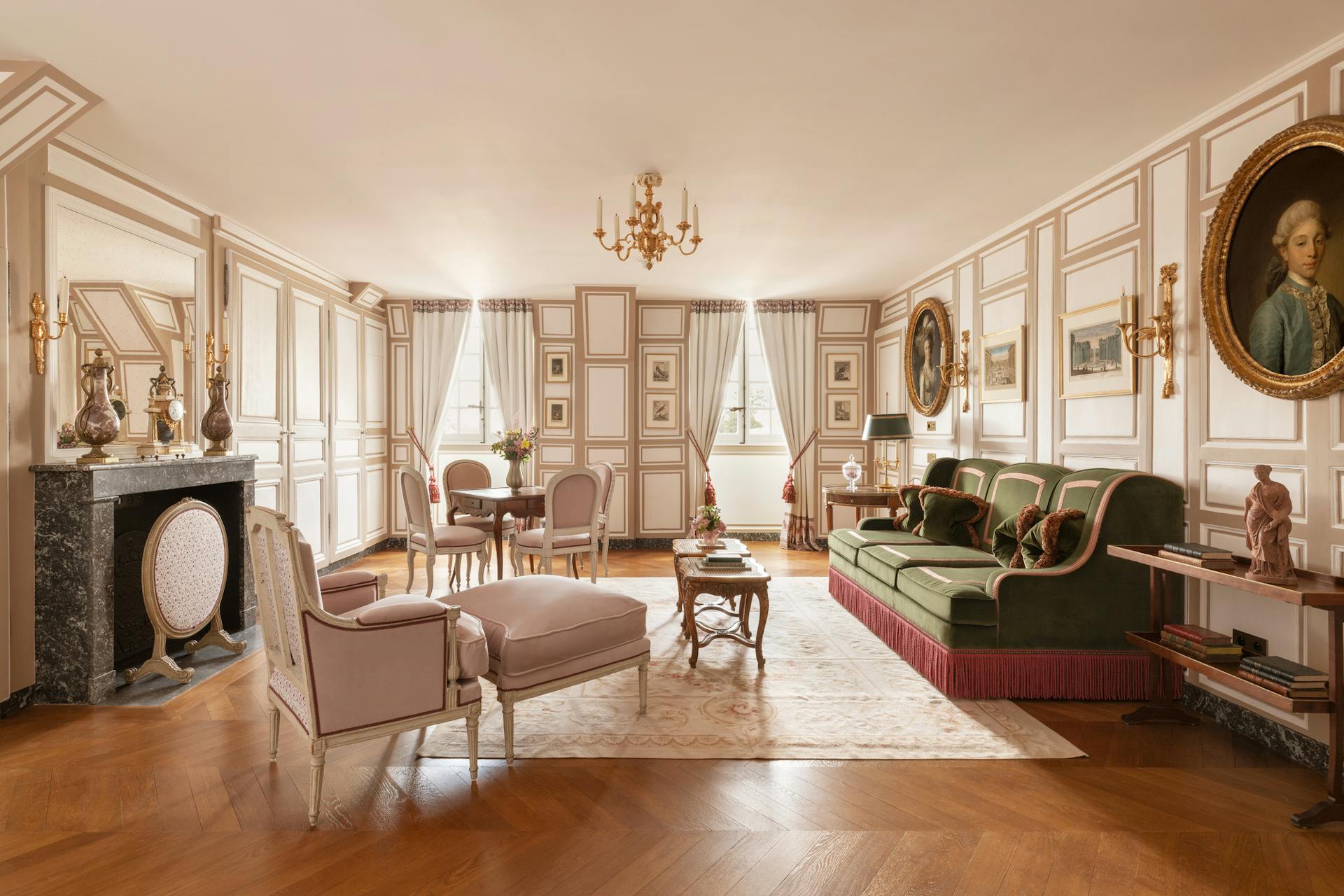 Le Grand Contrôle: Το πολυτελές ξενοδοχείο που βρίσκεται μέσα στις Βερσαλλίες