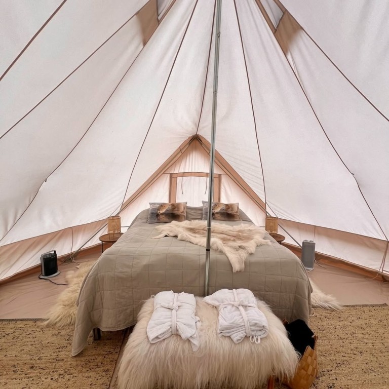 Ταξίδι ζωής στη Γροιλανδία: Σκηνές με θέα στα παγόβουνα