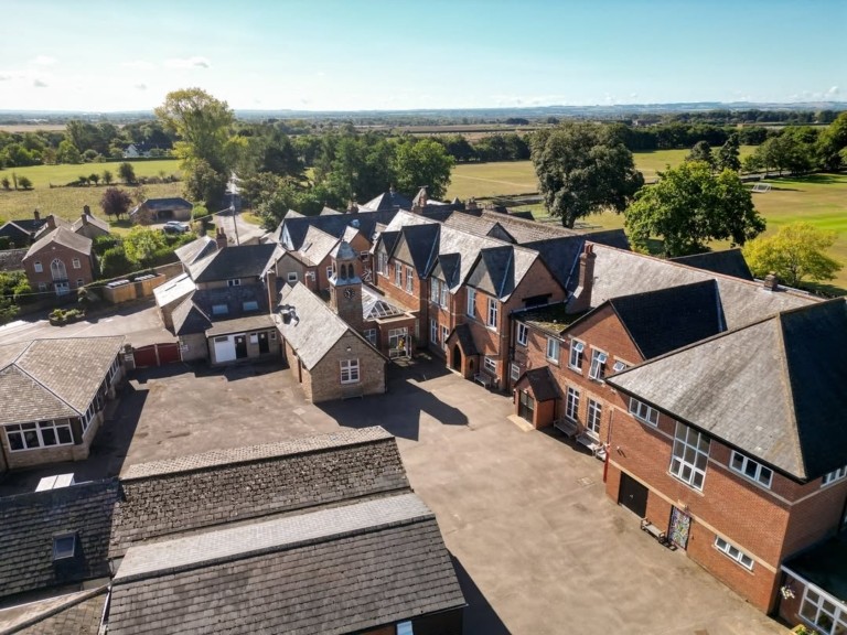 Η ζωή στα σχολεία της ελίτ: Όταν η φοίτηση ξεκινά από τα 8