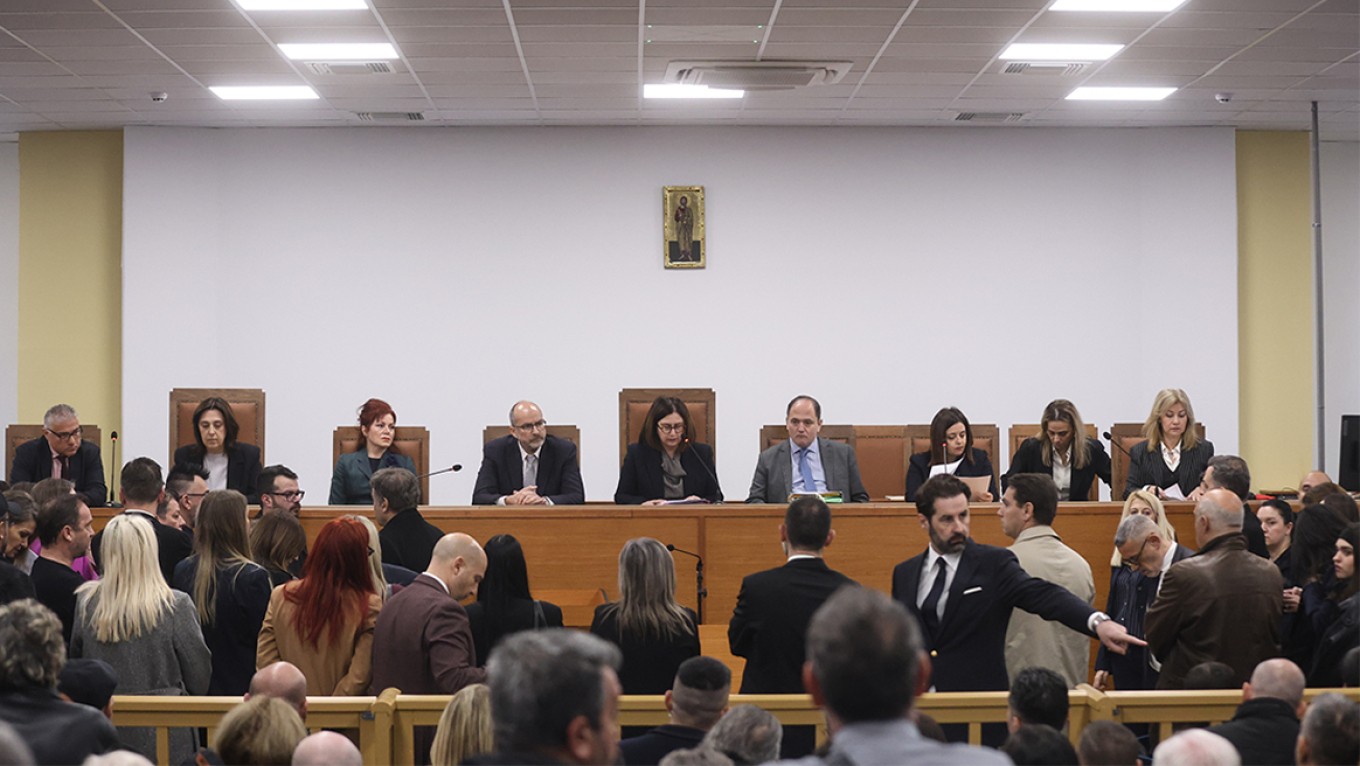 Αρχίζει ξανά η δίκη για τα Τέμπη: Οι αλλαγές στην αίθουσα και οι οδηγίες της έδρας για να αποφευχθεί το χάος της πρώτης ημέρας (pics)