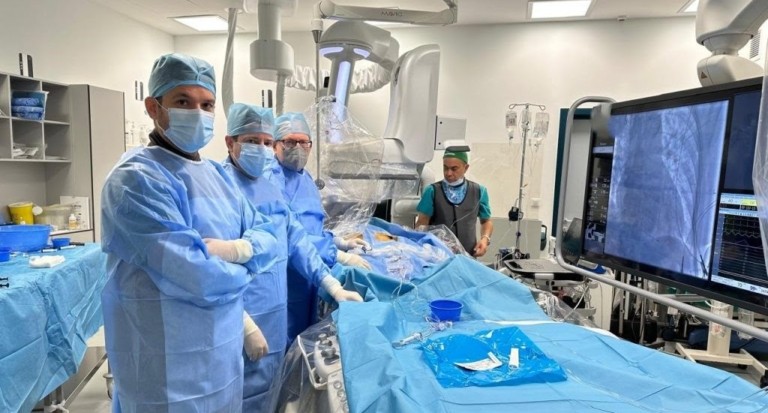 Πρωτοποριακή επέμβαση καρδιάς στην Πανεπιστημιακή Καρδιολογική Κλινική του ΕΚΠΑ στο «Σωτηρία»