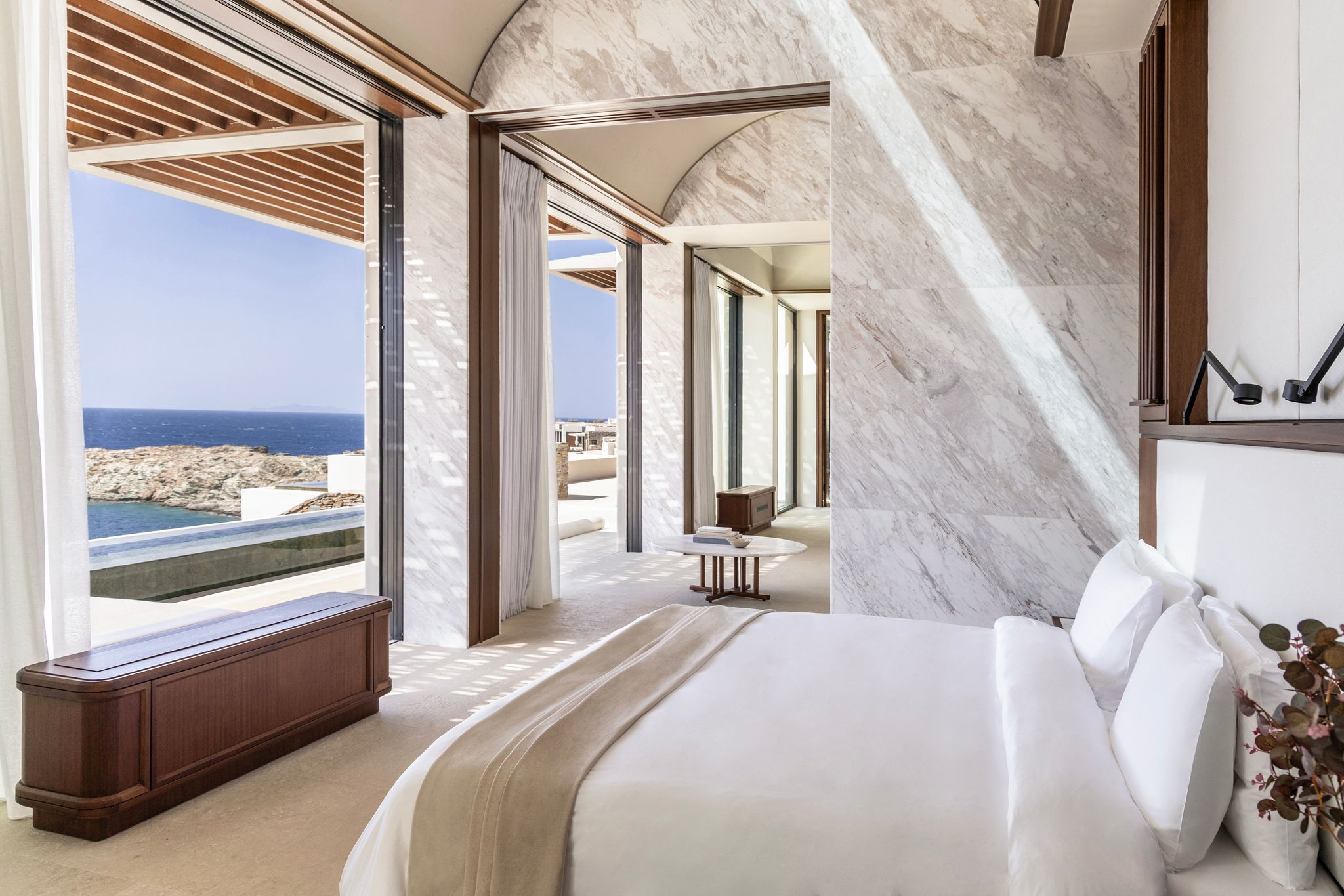 Το One & Only στη Τζια επιστρέφει ως ήσυχος και πολυτελής ναός ευζωίας