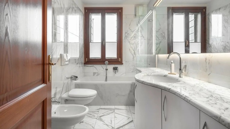 Πωλείται το ιδιωτικό νησί των Swarovski στη Βενετία 