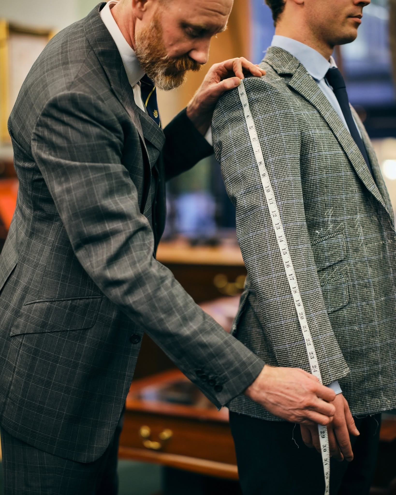 Γιατί ένα χειροποίητο κοστούμι των 8.000 ευρώ μπορεί να είναι φθηνότερο από ένα των 2.500