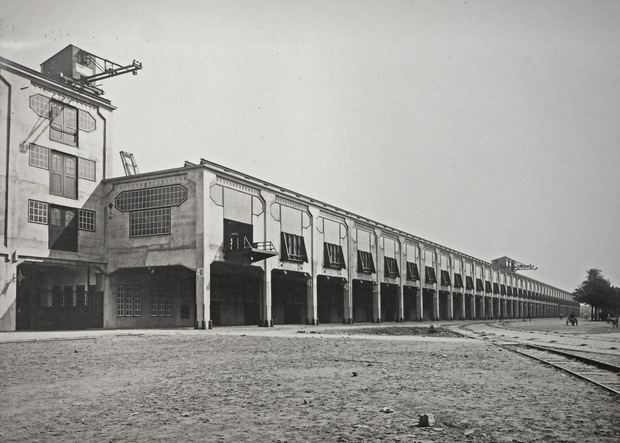 Ο φούρνος έγινε γκαλερί, ο στρατώνας ξενοδοχείο και η εκκλησία κολυμβητήριο