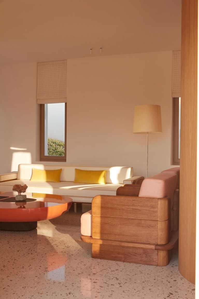 Δυο design κατοικίες σε Θάσο και Κύθηρα