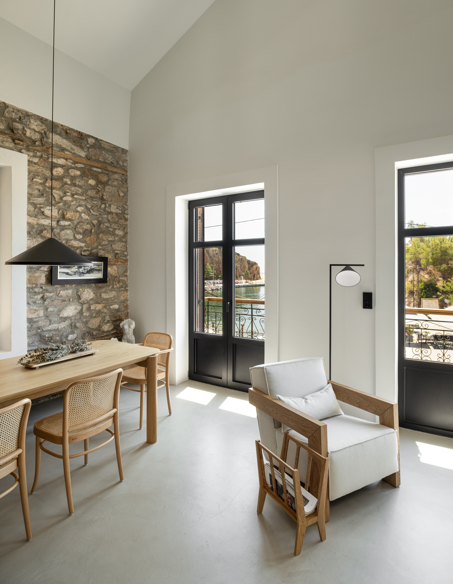 Δυο design κατοικίες σε Θάσο και Κύθηρα