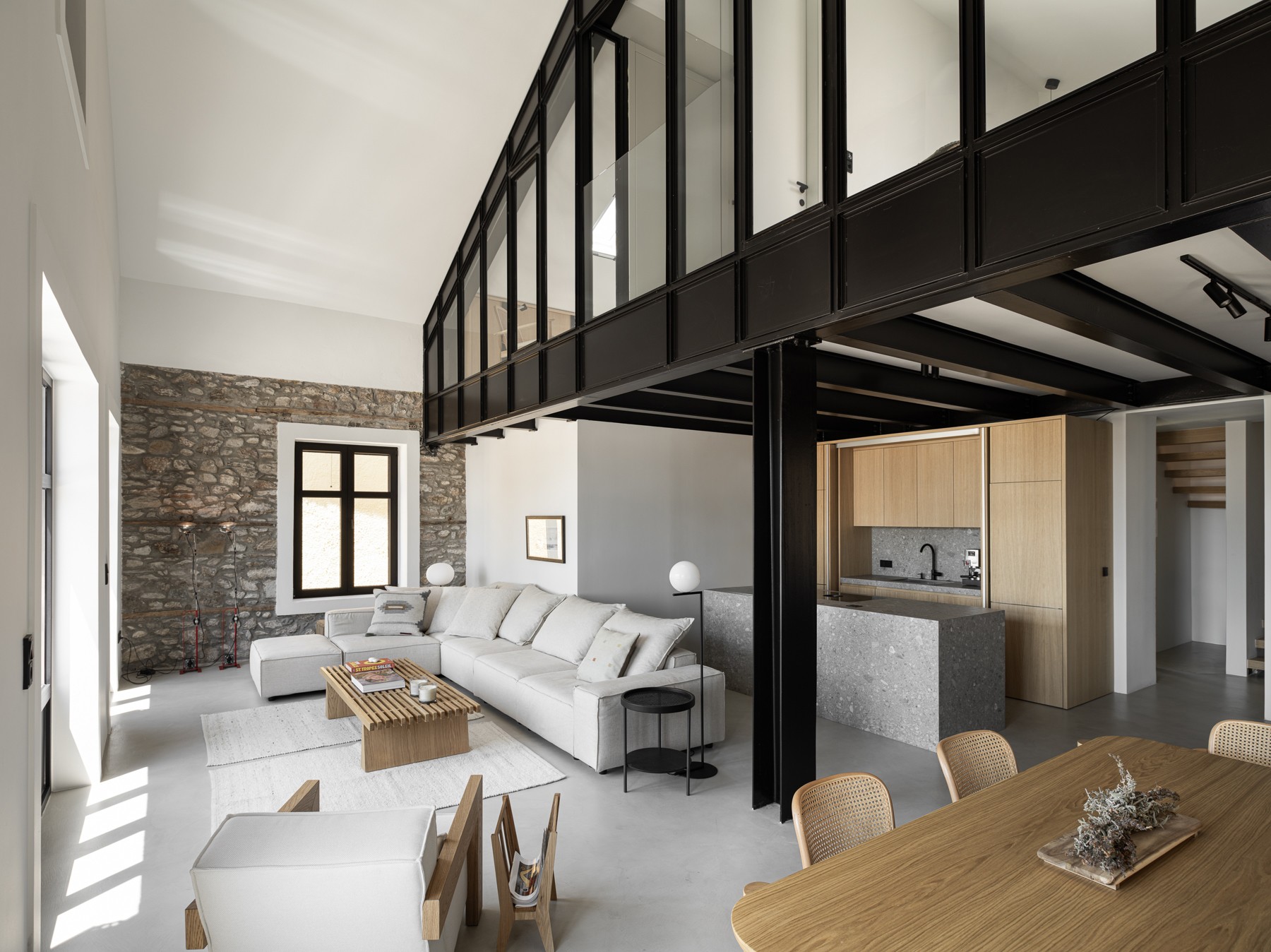 Δυο design κατοικίες σε Θάσο και Κύθηρα