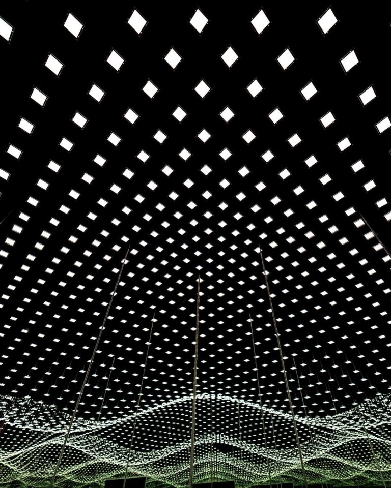 Dark Matter: Το μουσείο όπου το φως γίνεται εμπειρία