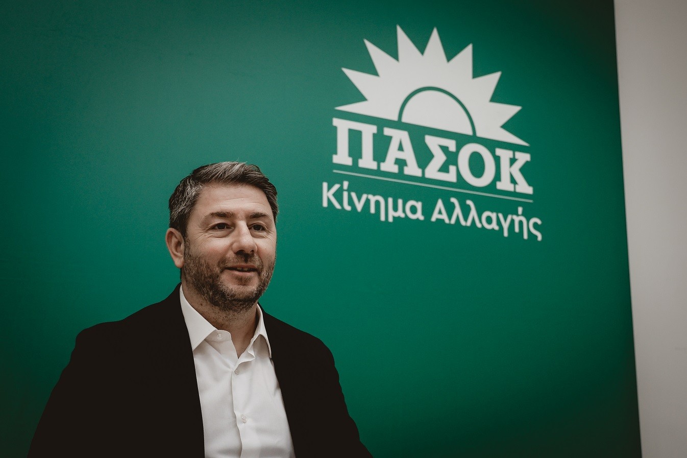 Πολιτικό Συμβούλιο ΠΑΣΟΚ: Εκλογική ετοιμότητα, αιχμές για Τζάκρη και πίεση για την κομματική διεύρυνση