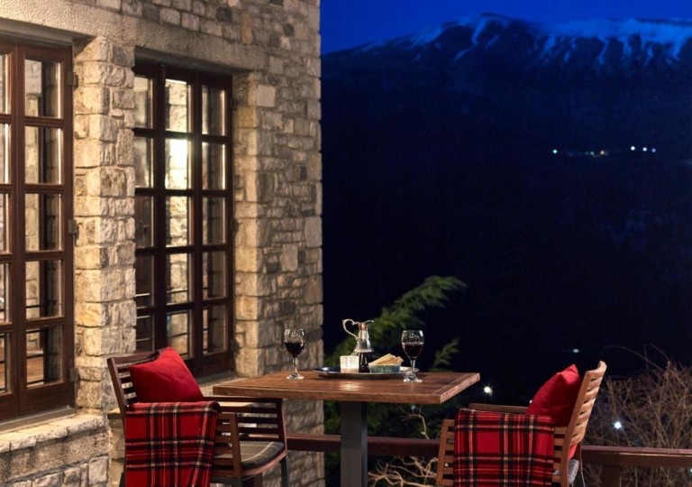 Το Aristi Mountain Resort αλλάζει χέρια 20 χρόνια μετά – Ο δημιουργός του Βασίλης Ιωσηφίδης και το αποτύπωμά του στην Ηπειρο