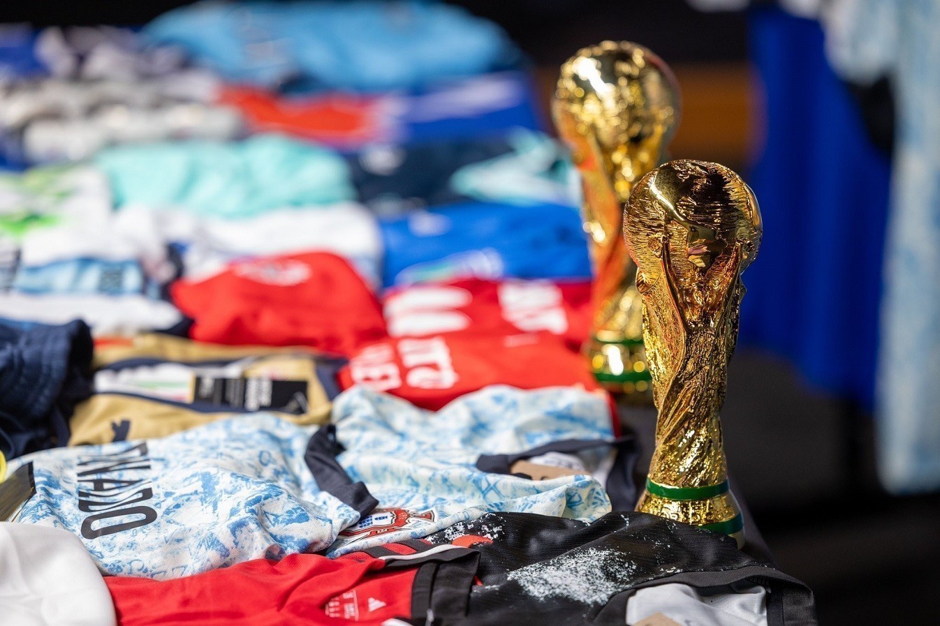 Μουντιάλ 2026: Η αστυνομία του Τορόντο κατάσχεσε ποδοσφαιρικά είδη μαϊμού αξίας 2,2 εκατ. ευρώ (pic + tweet)