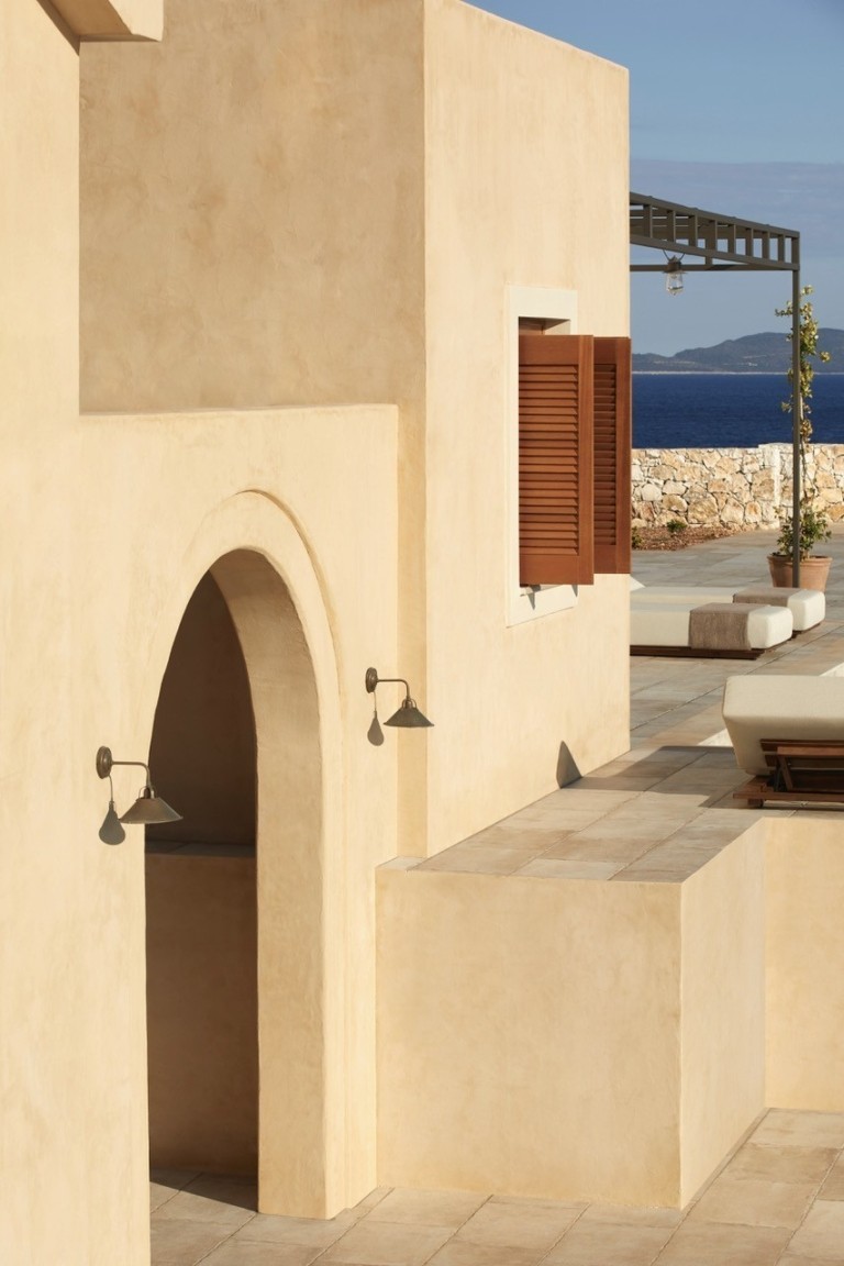Κωνσταντίνος Κόντος (Εmelisse Resort): ‘’Η πραγματική πολυτέλεια δεν βρίσκεται στο θεαματικό, αλλά στο αυθεντικό’’