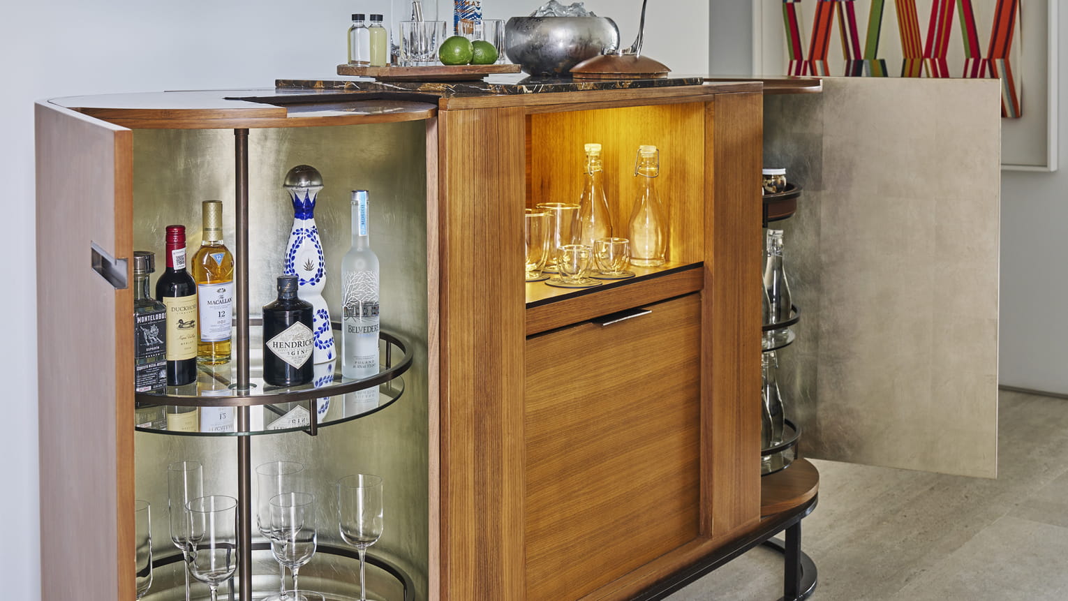 Ο άνθρωπος που έβαλε τα mini bar στα ξενοδοχεία