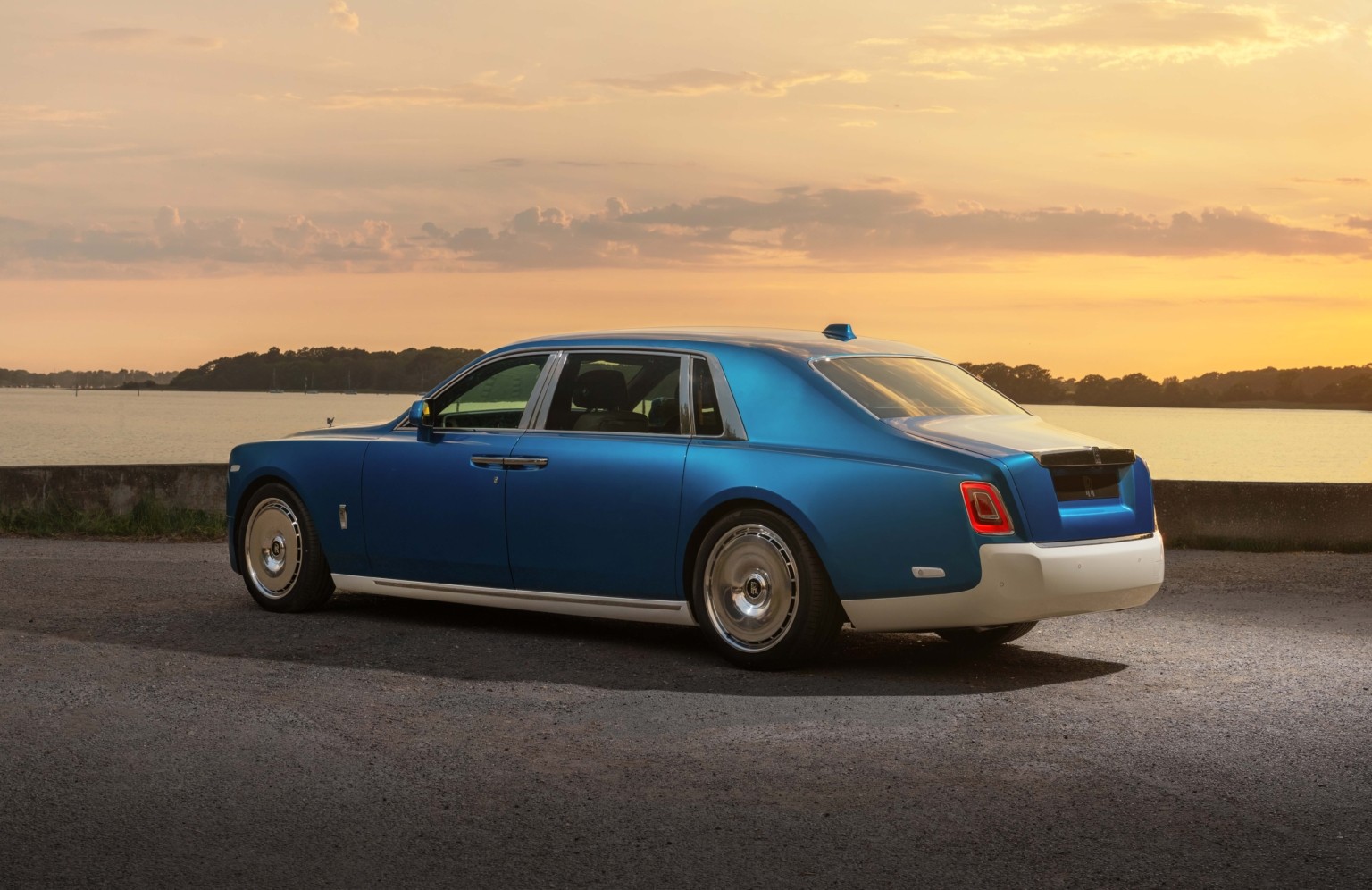 Rolls-Royce Phantom Regatta: Ενα γιοτ με τέσσερις τροχούς