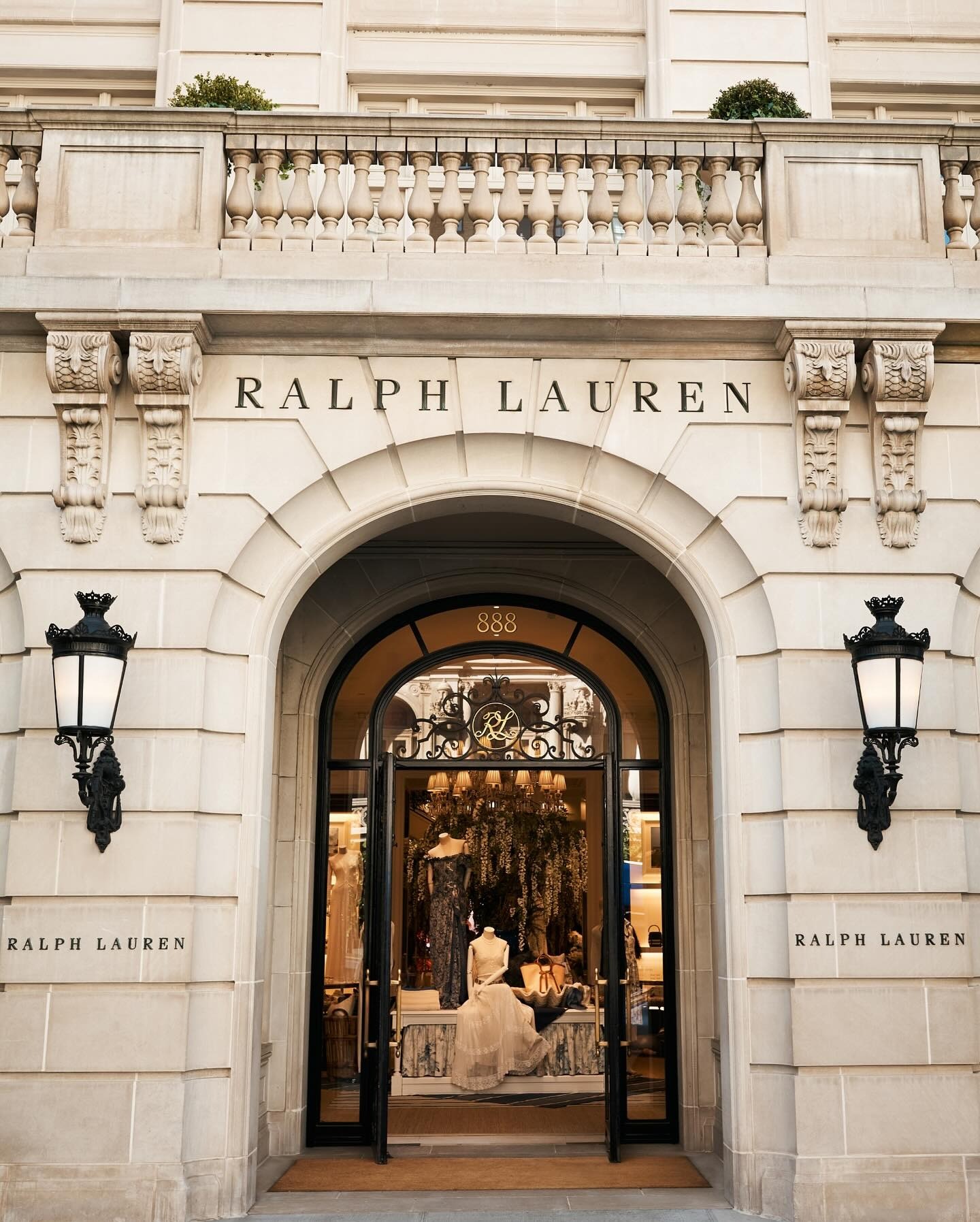 Οι πασαρέλες του Ralph Lauren: Η σύγχρονη ιστορία της αμερικανικής μόδας