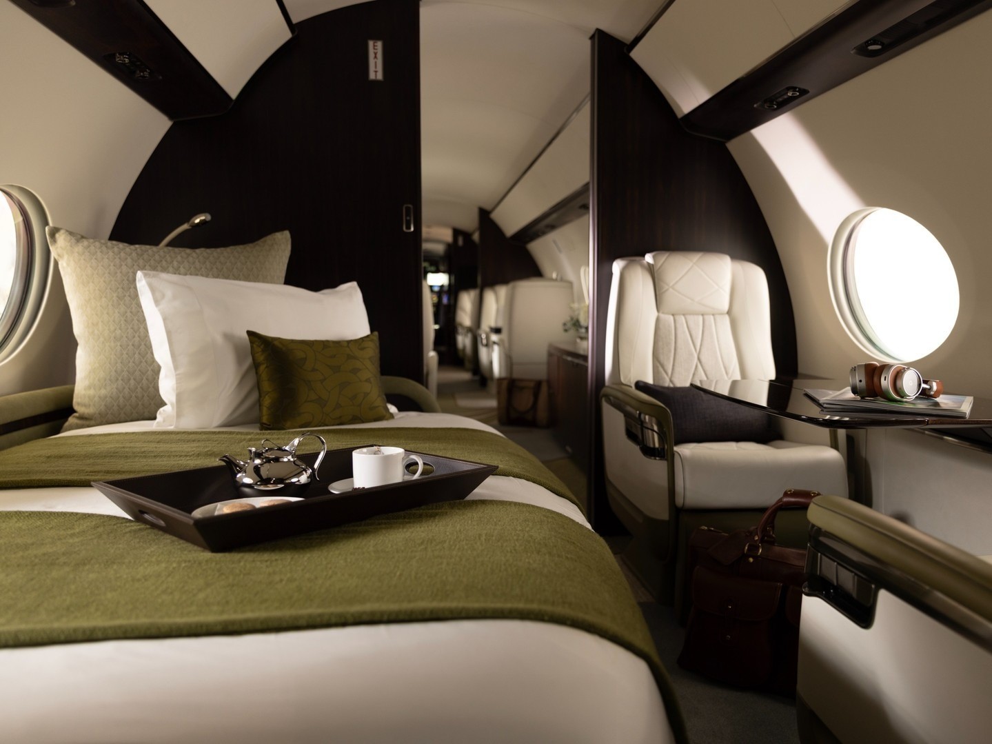 Private jets: Η πολυτέλεια στην πτήση ανεβαίνει στην στρατόσφαιρα