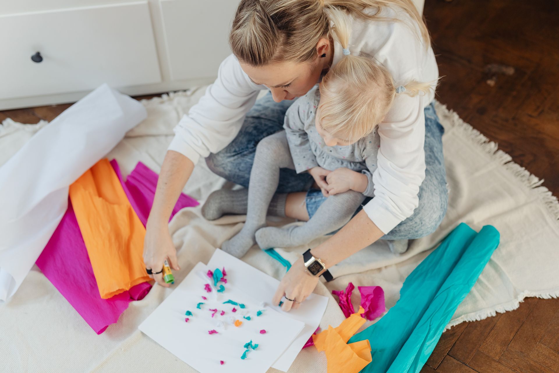 Γιατί είναι τόσο δύσκολο να βρεις τη σωστή babysitter;