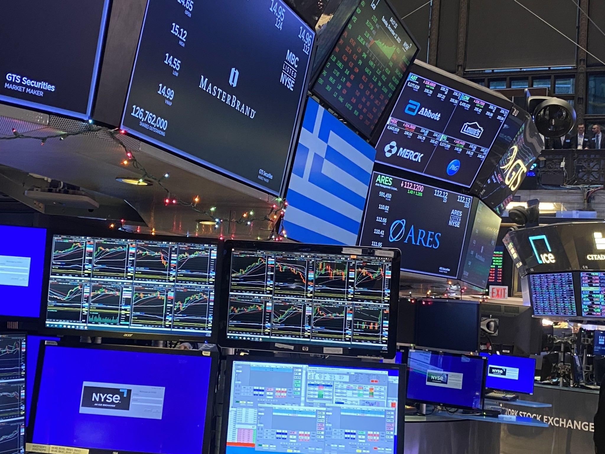 Ναυτιλία: Πωλήσεις πλοίων 135,3 εκατ. δολαρίων για τις ελληνικές εισηγμένες και νέες πολυετείς ναυλώσεις