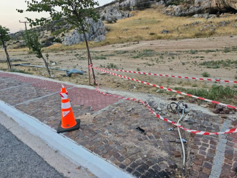 Τραγωδία στα Άνω Λιόσια: Νεκρή 17χρονη σε τροχαίο