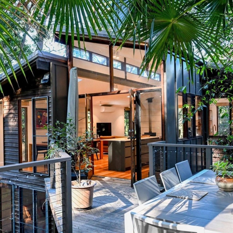 Πλούσιοι κάνουν δωρεάν διακοπές ανταλλάσσοντας σπίτια