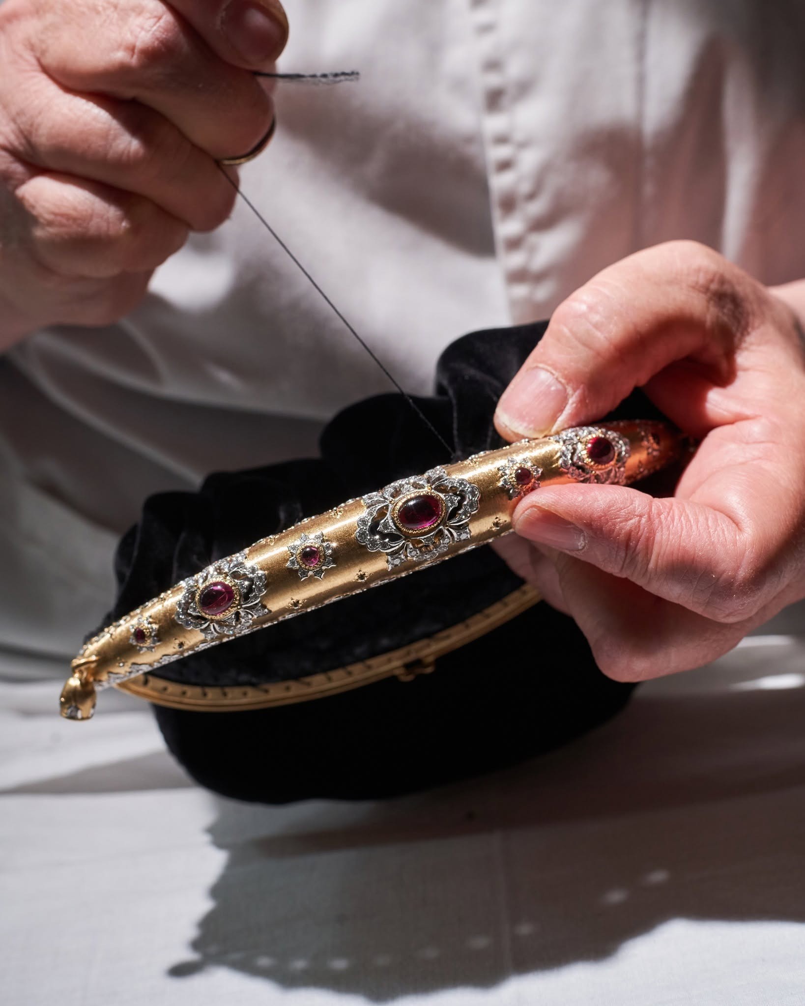 Cartier, Bvlgari, Buccellati: Οι τσάντες που φοριούνται σαν κοσμήματα