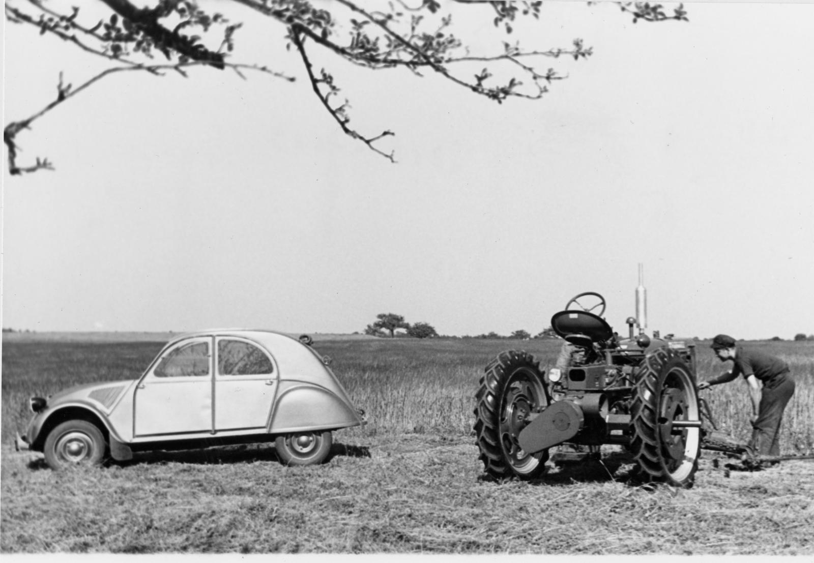 Citroen 2CV: Το ασχημόπαπο και σύμβολο μιας εποχής επιστρέφει